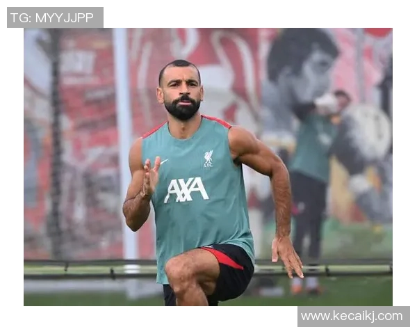 整形后依然闪耀的足球明星究竟是谁让人惊艳的外貌引发热议