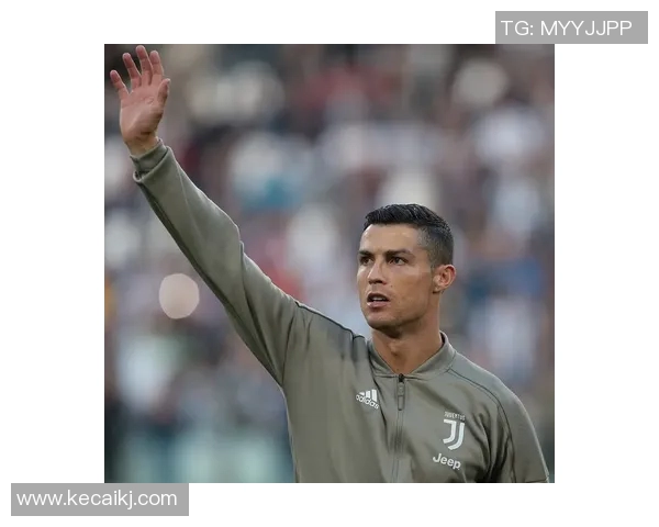 阿联酋足球界的超级巨星是谁他在国际舞台上的表现如何