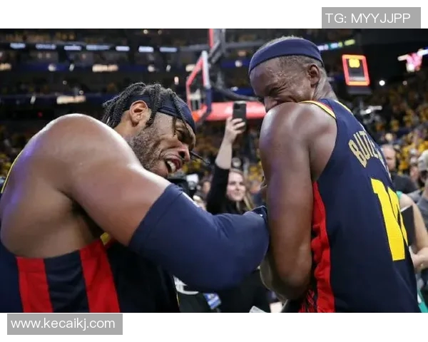 勇士与热火激战11日赛场谁能在这场对决中笑到最后